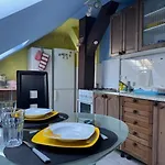 Spacious 110 M2 With 4 Private Apartment