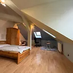 Spacious 110 M2 With 4 Private Apartment