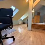 Apartment Spacious 110 M2 With 4 Private *