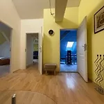 Spacious 110 M2 With 4 Private Apartment *