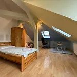 Apartment Spacious 110 M2 With 4 Private
