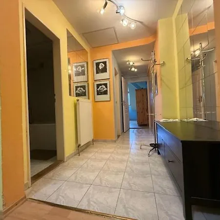 Spacious 110 M2 With 4 Private 아파트 브라티슬라바