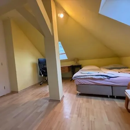 아파트 Spacious 110 M2 With 4 Private *