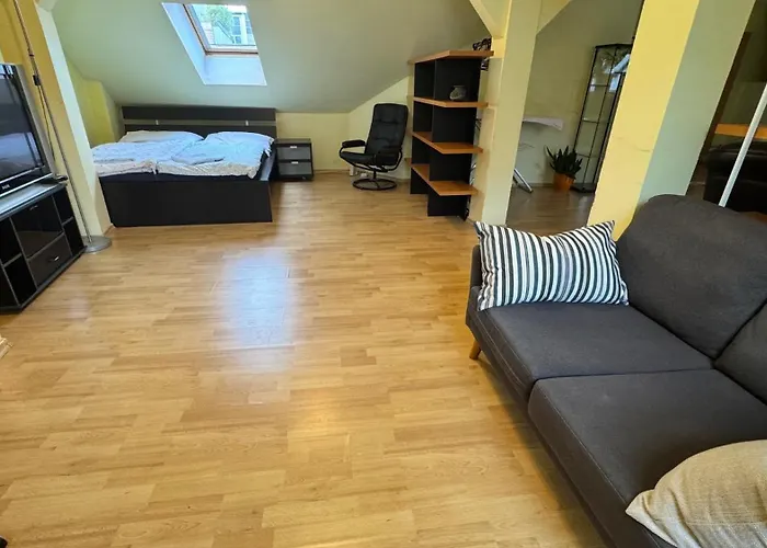 Spacious 110 M2 With 4 Private