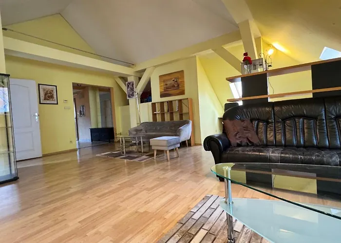 Spacious 110 M2 With 4 Private Apartament Bratislava