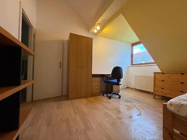 Spacious 110 M2 With 4 Private *