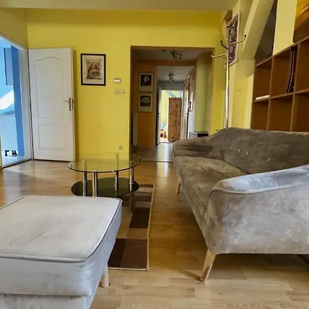 Central Bratislava Spacious 110 M2 Apartment With 4 Private Rooms Pozsony