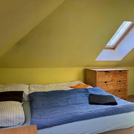 Central Bratislava Spacious 110 M2 Apartment With 4 Private Rooms شقة *